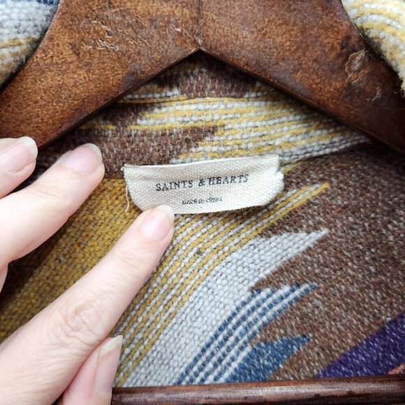 Saints & Hearts Aztec Heavy Button Down Shacket Large - Picture 2 of 4